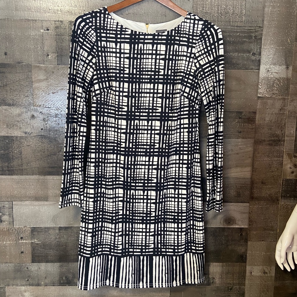Vince Camuto Black and White Geometric Long-Sleeve Shift Dress 4
